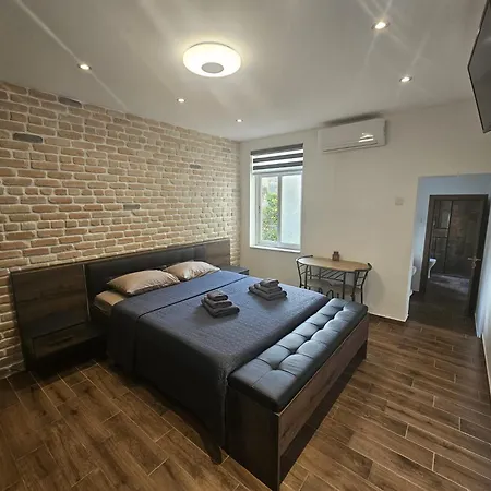 Modern Near Valleta * Мсида